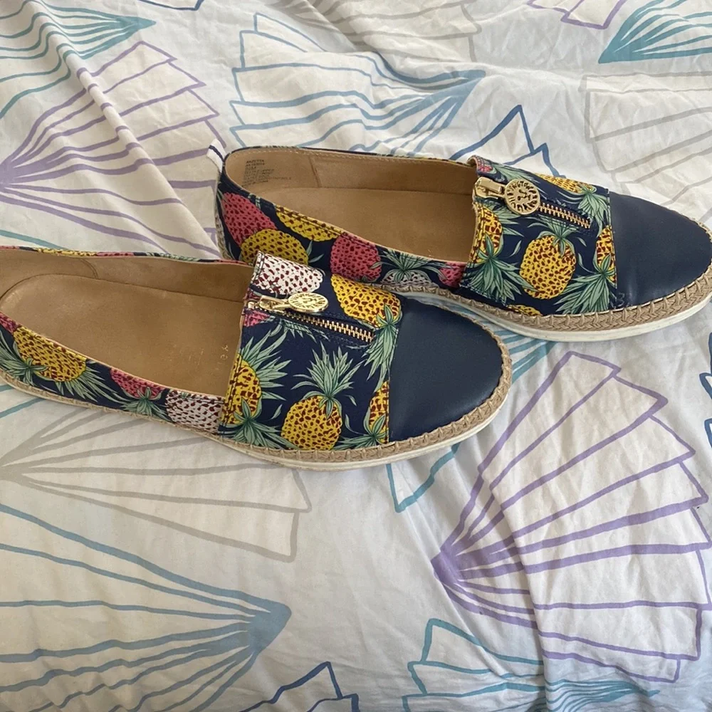 Anne Klein iFlex Zetta Pineapple Print Espadrille Flat Zip Up Sneaker Size 9.5M